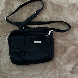 Small black baggallini crossbody bag